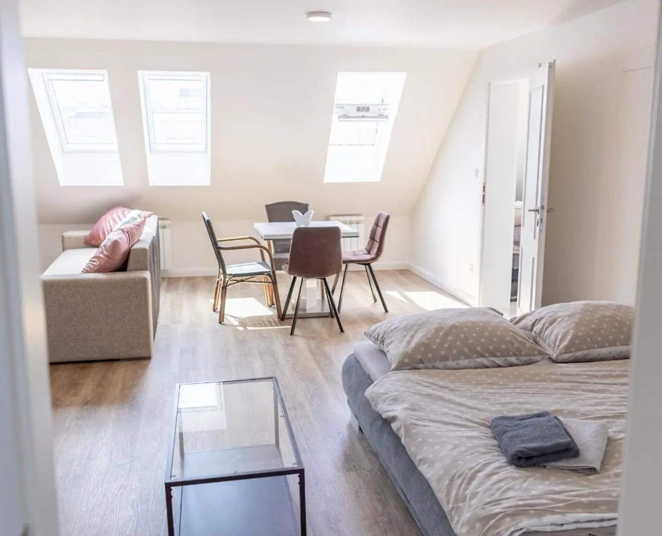 Anjelsky Apartman 95M Prag