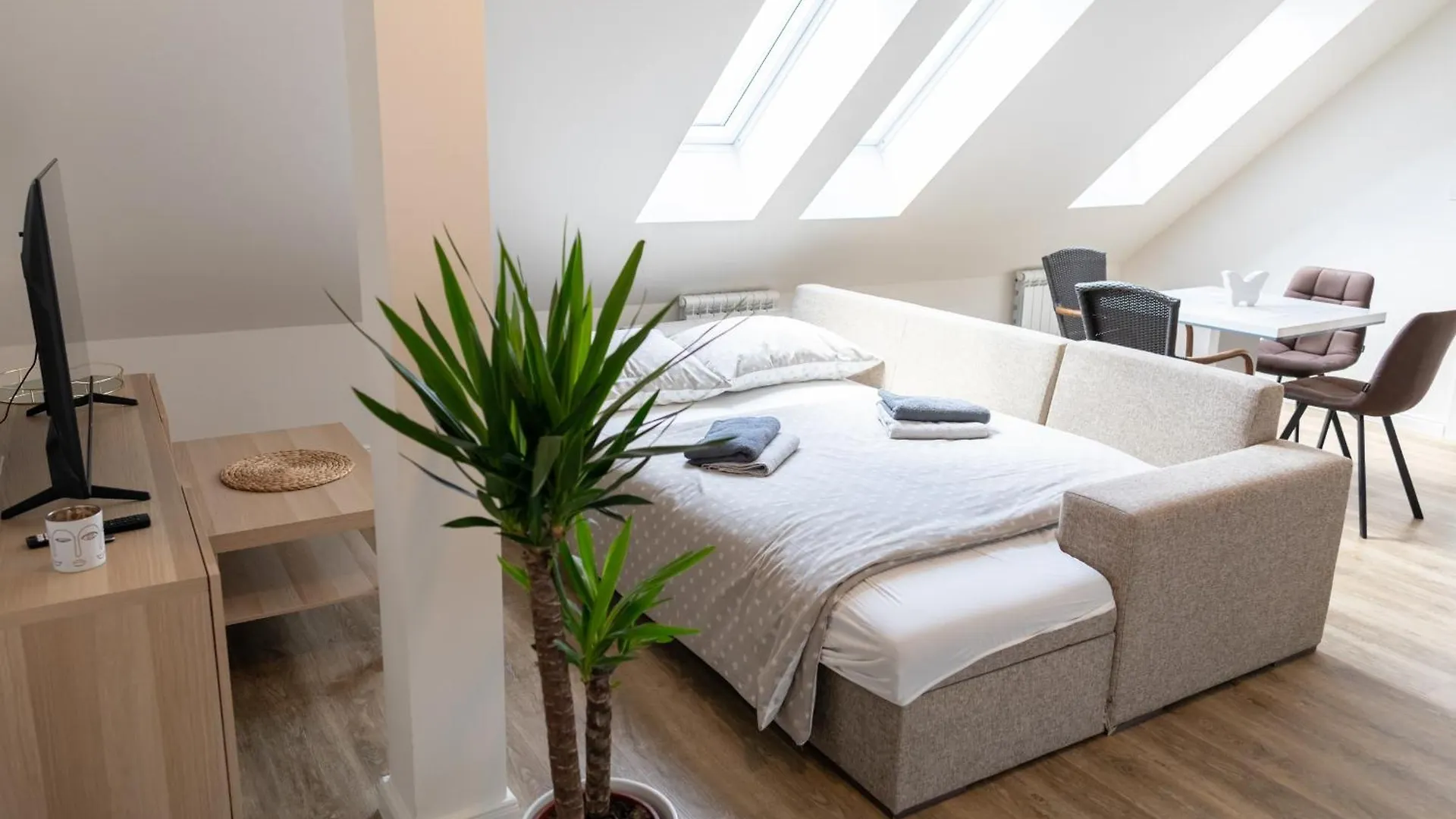Anjelsky Apartman 95M Prag Tjeckien